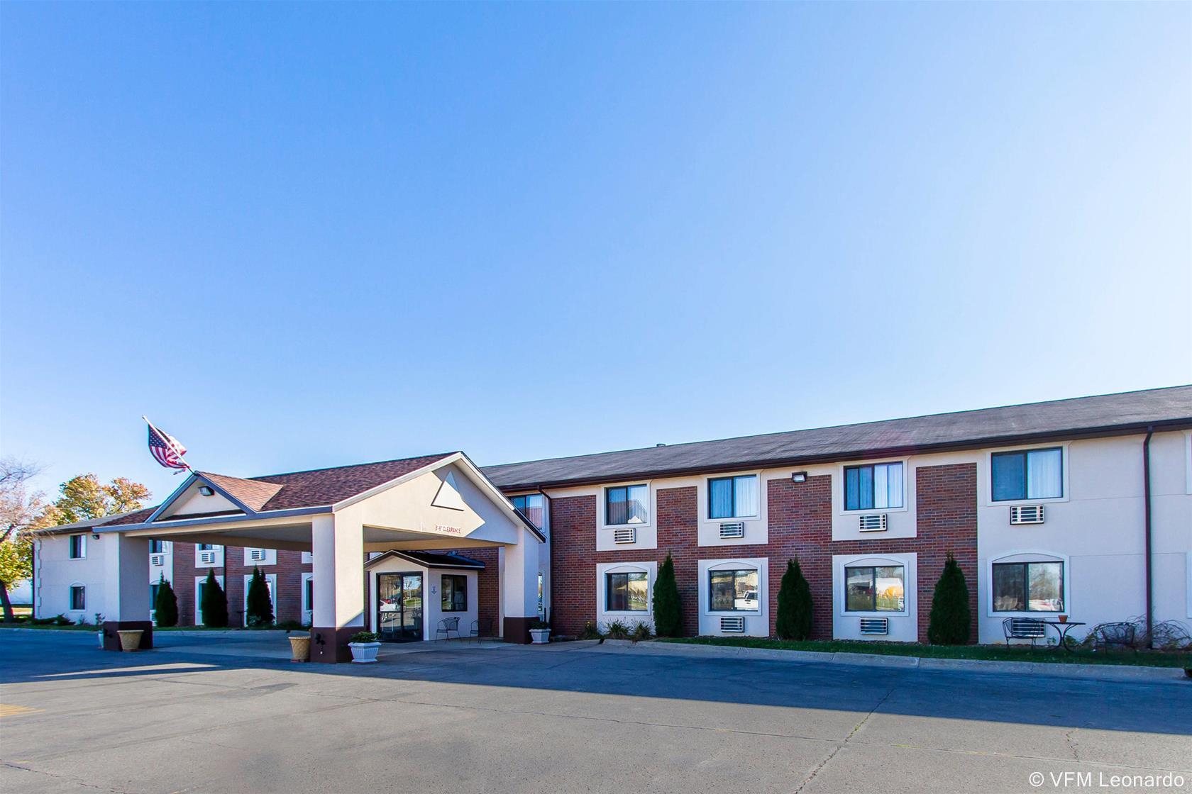 Quality Inn & Suites Ottumwa North Exterior foto